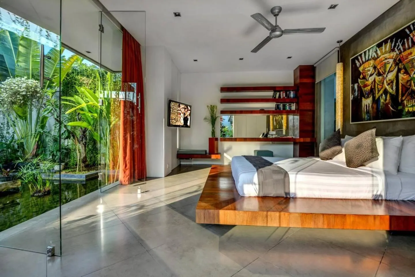 Stunning 4 Bed, Butler Service, Security, Central 0*, Seminyak (Bali) Indonesia